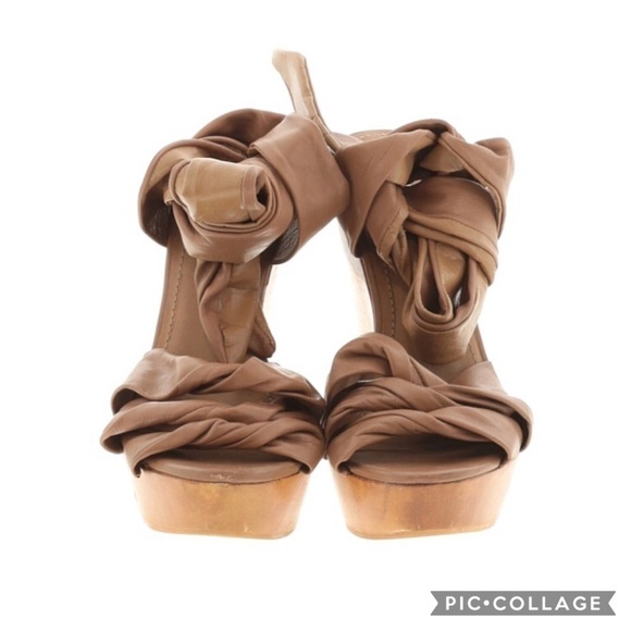 7 For All Mankind Leather Platform - Picture 4 of 6